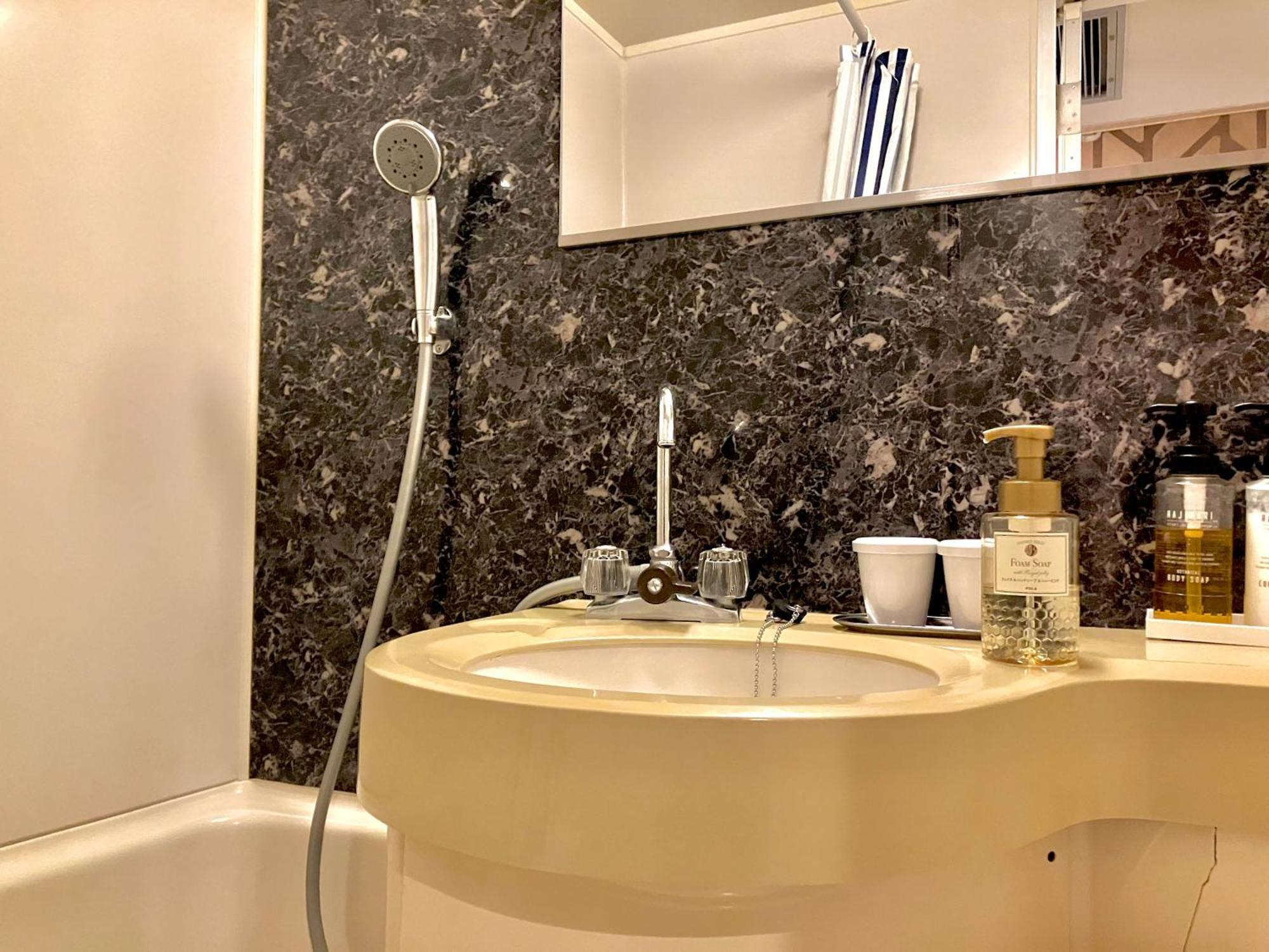Hotel Livemax Mihara Ekimae מראה חיצוני תמונה