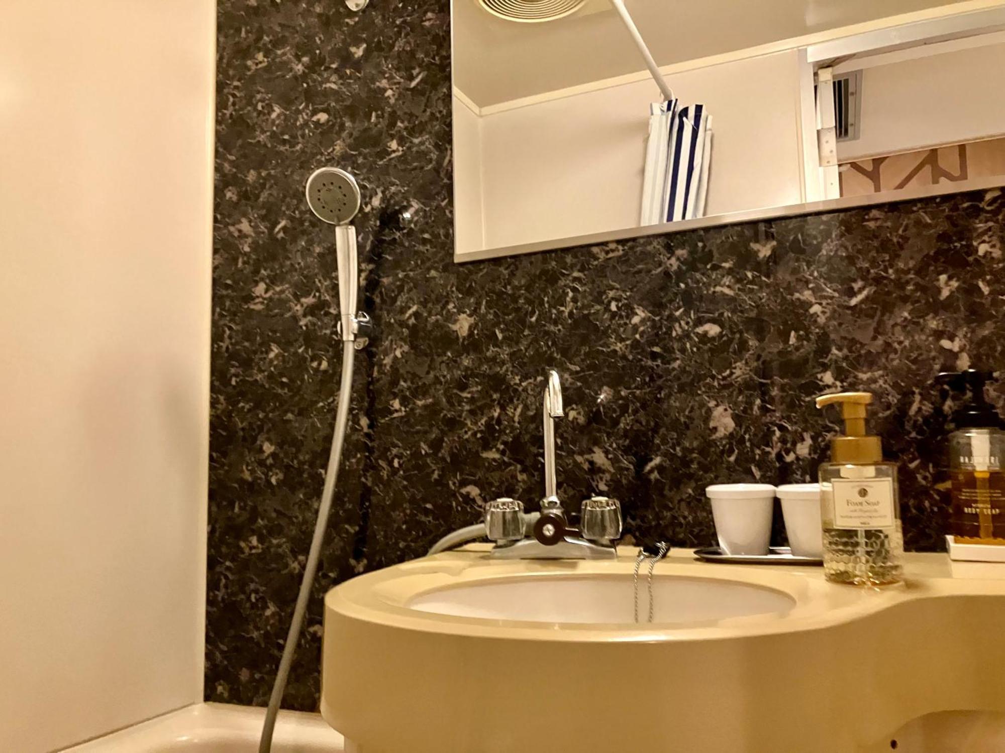 Hotel Livemax Mihara Ekimae מראה חיצוני תמונה